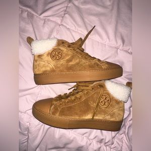 Tory Burch Shearing Booties size 9.5